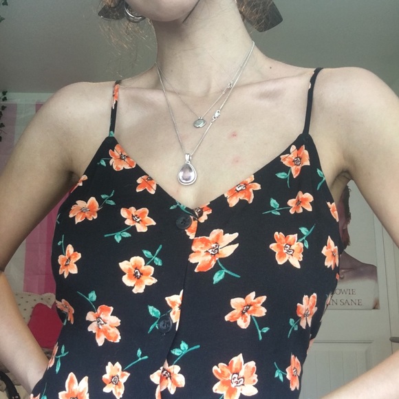 summer dress 🌸 - Picture 2 of 3